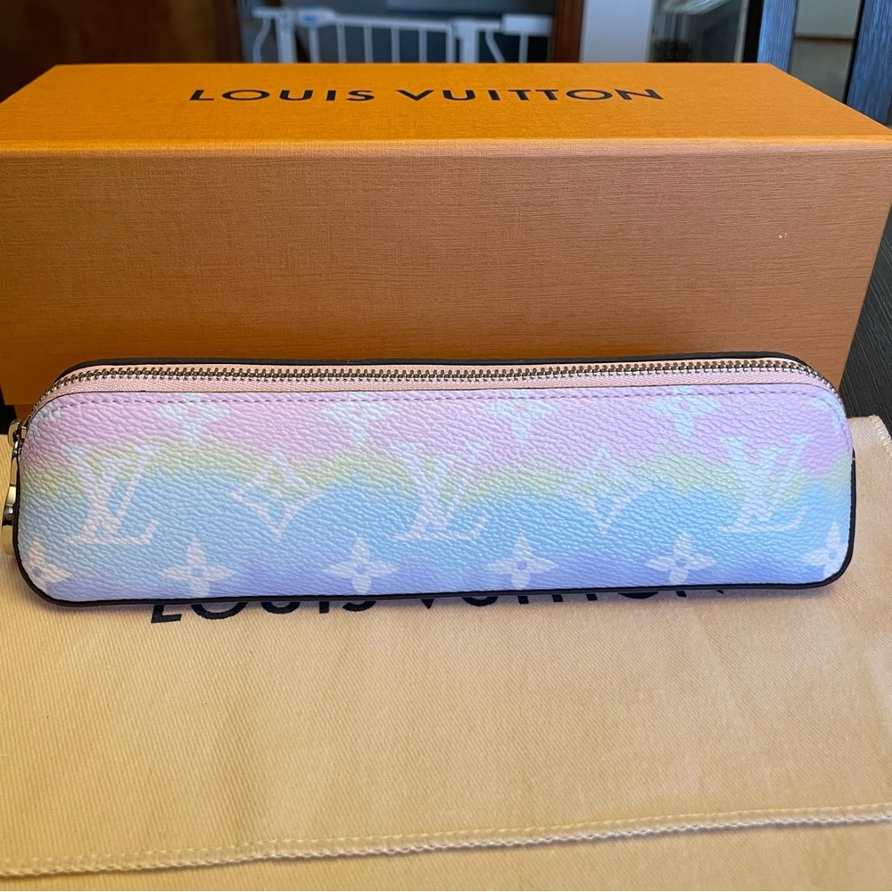 Louis Vuitton Escale‎ Elizabeth Pouch